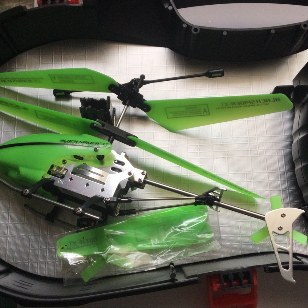 COPY - Black Spider - XT Tactical Wireless Indoor Helicopter
